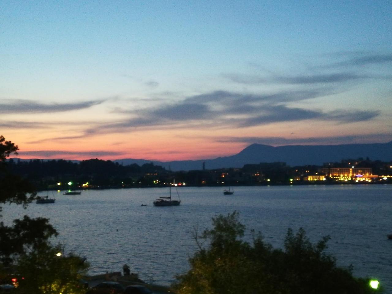 Garitsa Bay Apartment Corfu  Экстерьер фото